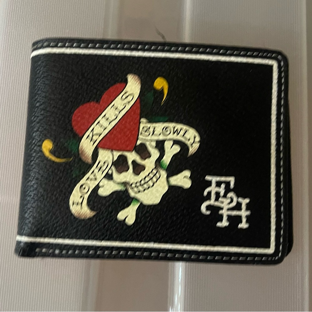 New wallet never used Ed hardy